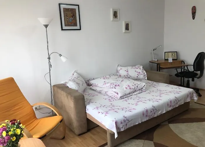 Strada Nerva Traian 11 Daire Bükreş